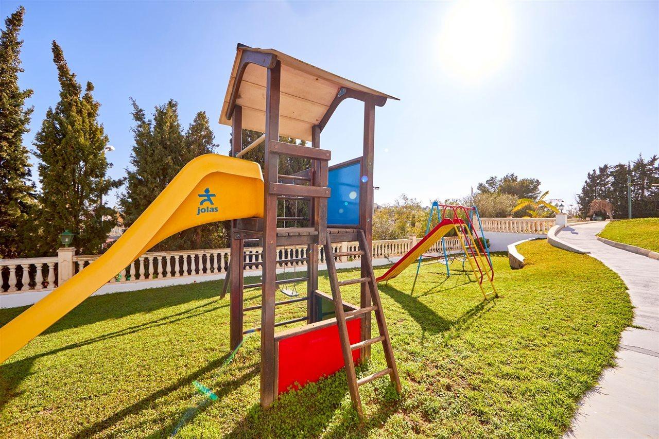 סנטה פונסה Aparthotel Holiday Center מראה חיצוני תמונה
