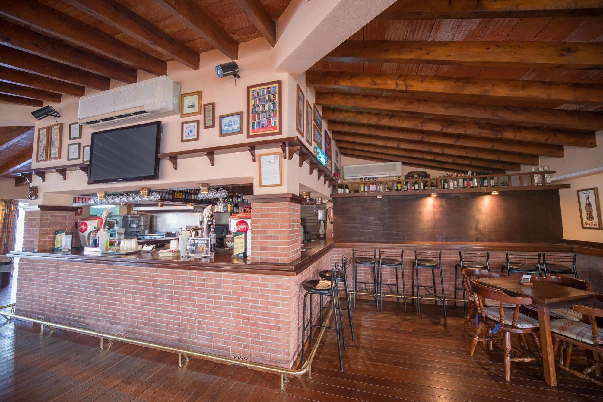סנטה פונסה Aparthotel Holiday Center מראה חיצוני תמונה